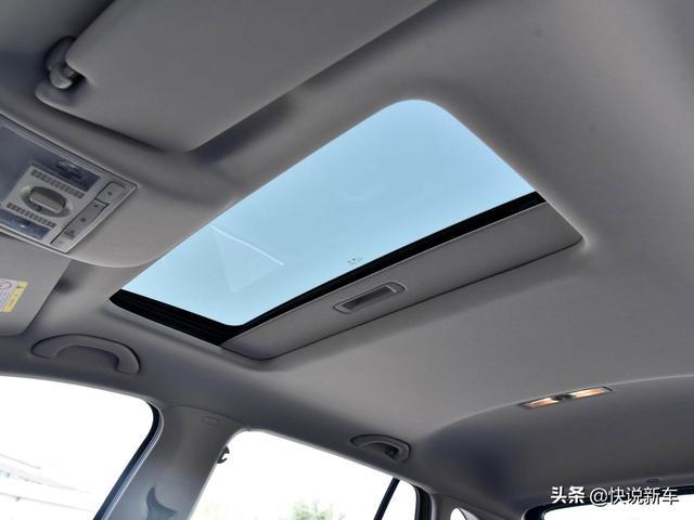 油耗不输日系合资车，空间也能装，带你看斯柯达昕动