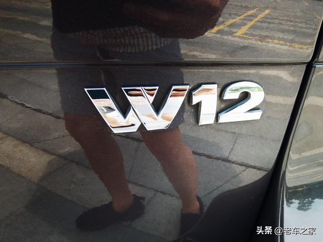 限量版W12大众途锐，大保养一次竟用掉一台飞度的钱