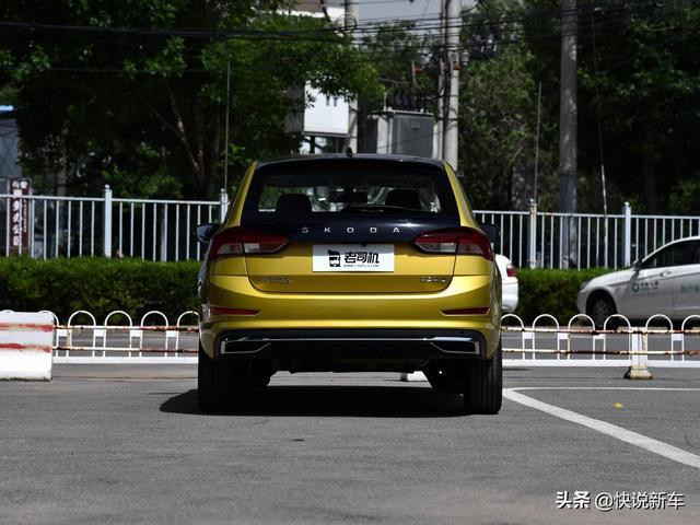 油耗不输日系合资车，空间也能装，带你看斯柯达昕动