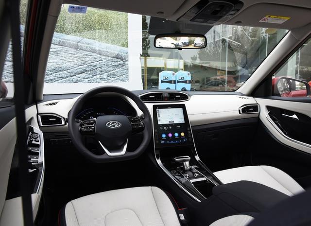 适合年轻人入手的SUV，韩系出品，造型酷似胜达，10.58万起售