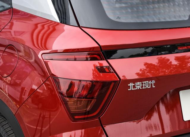 适合年轻人入手的SUV，韩系出品，造型酷似胜达，10.58万起售