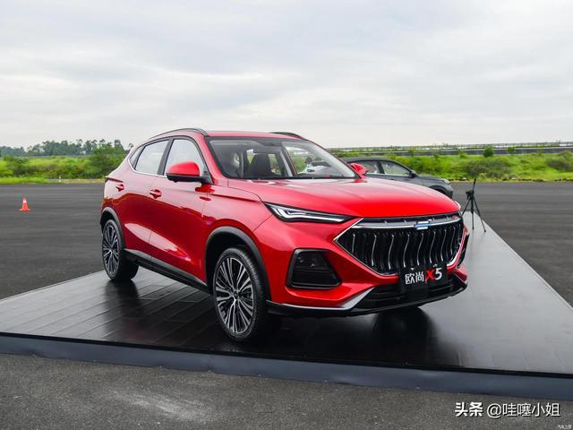 10万的福特福克斯和7万的国产长安欧尚X5你选择哪一个