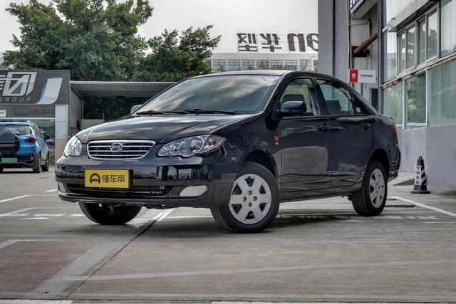 真不一定看摩托车，这车能遮风挡雨，一公里3毛，卖4万出头