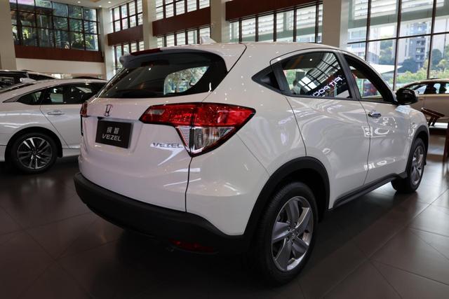 手握15万预算买SUV？90后小哥跑一趟本田4S店，锁定缤智