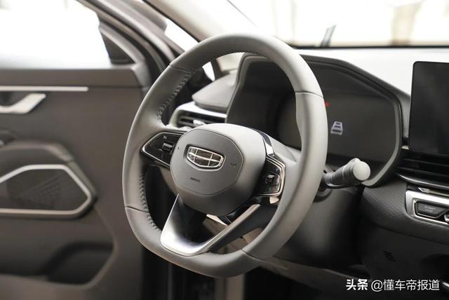 新车 | 亲民家轿进化！吉利第4代帝豪正式亮相，实车更惊艳