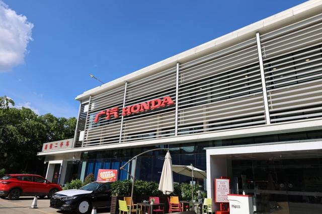 手握15万预算买SUV？90后小哥跑一趟本田4S店，锁定缤智