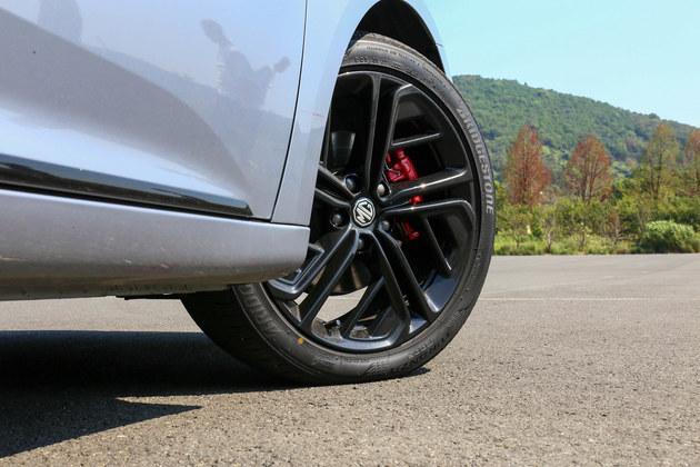 零百加速6秒 试驾体验第三代名爵6 PHEV