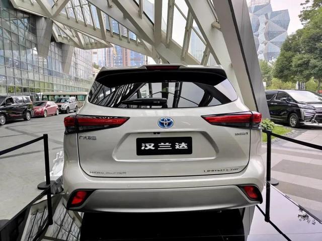 静态体验第四代汉兰达：放大每一项优势