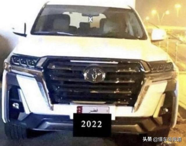 新车|丰田全新“陆巡”内饰更多细节曝光！8月亮相你还认识它吗？