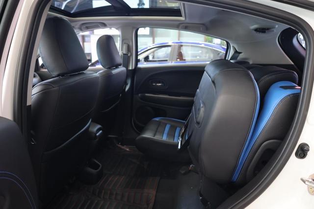 手握15万预算买SUV？90后小哥跑一趟本田4S店，锁定缤智