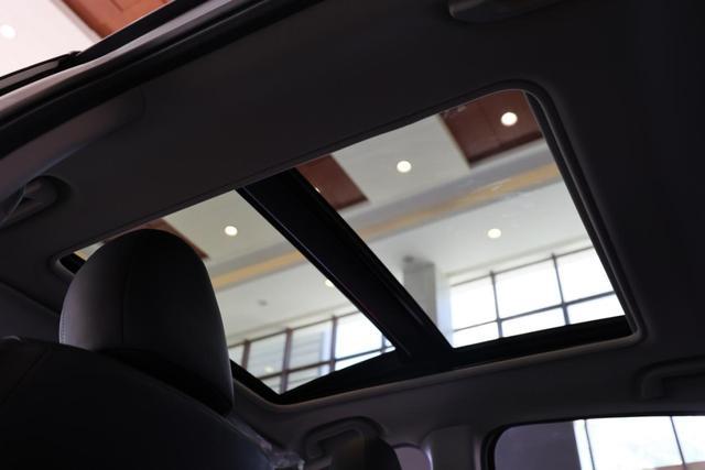 手握15万预算买SUV？90后小哥跑一趟本田4S店，锁定缤智