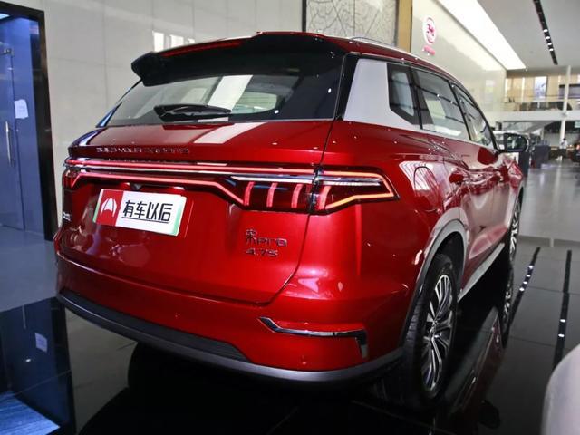实测4.77秒破百、同级最快，中国又一NB SUV刚刚到店