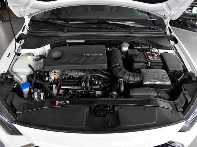 5.4L油耗增压动力，高动力自动挡，三厢大车，实拍领动