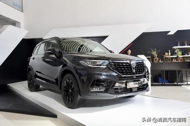 这SUV售价10.87w，起步204马力+6AT，全景天窗仿皮座椅