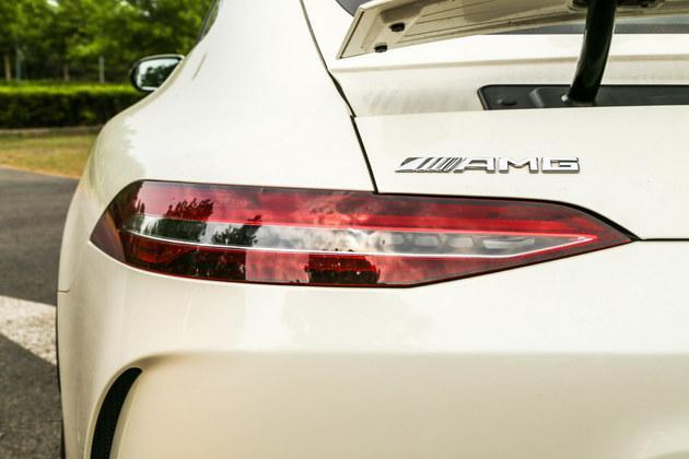 运动与舒适高度兼容，试驾体验奔驰AMG GT 53