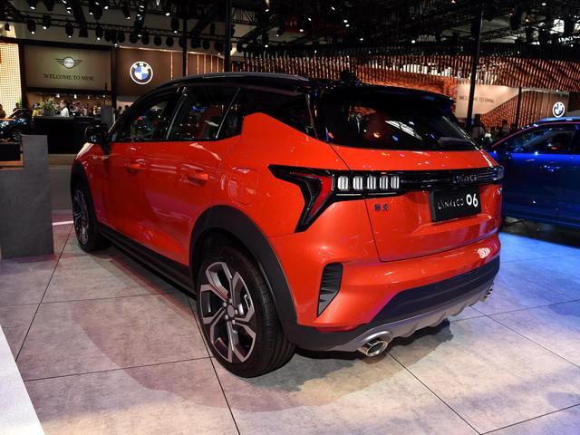 很受欢迎的国产SUV，92号汽油还省油，实拍领克06