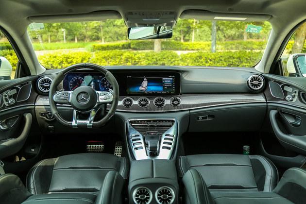 运动与舒适高度兼容，试驾体验奔驰AMG GT 53