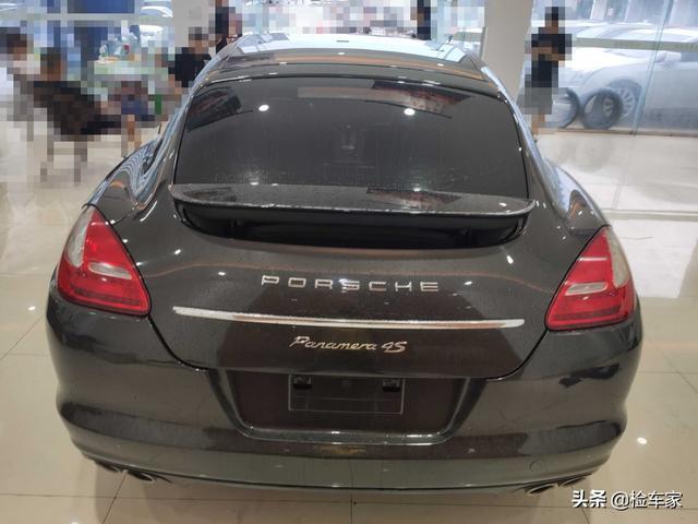 当年200多万的保时捷帕拉梅拉，现在只要42万！这车能买不？