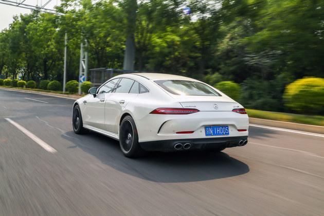 运动与舒适高度兼容，试驾体验奔驰AMG GT 53