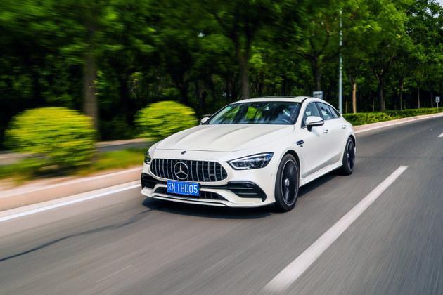 运动与舒适高度兼容，试驾体验奔驰AMG GT 53