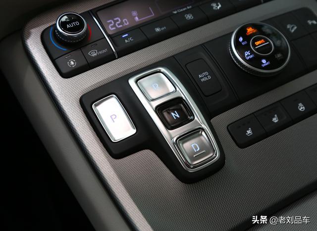 现代帕里斯帝大六座SUV车型，3.5升V6发动机、全时四驱