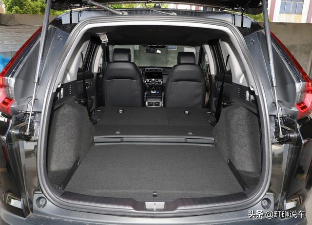 本田的王牌SUV，193马力+全景天窗，省油空间大，才19万