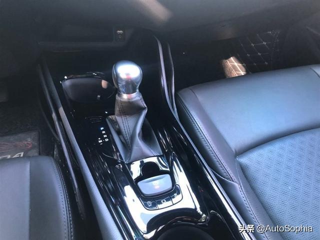 颜值超越同级，奕泽IZOA惊艳了