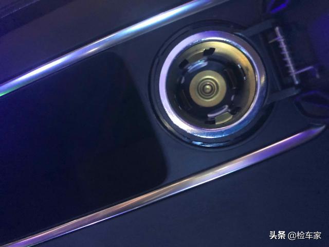 迈巴赫车主无所谓，S450不到一年贬值50万，买主一顿猛夸