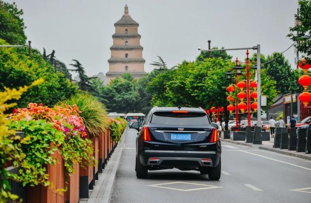 为什么年轻人都喜欢凯迪拉克？自从开了XT5，知道原因了