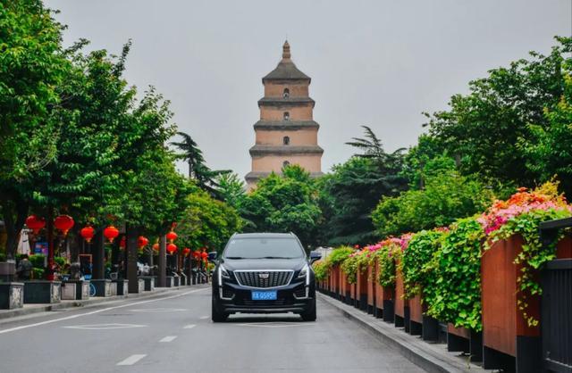 为什么年轻人都喜欢凯迪拉克？自从开了XT5，知道原因了
