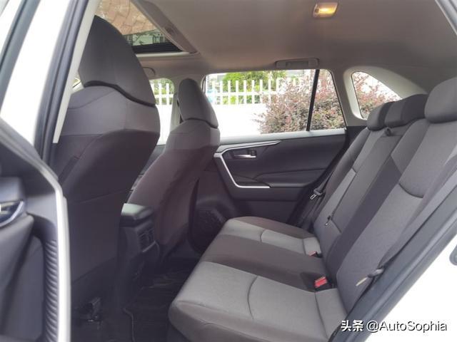 RAV4荣放就是我的第二个家