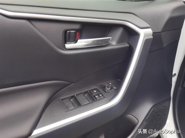 RAV4荣放就是我的第二个家