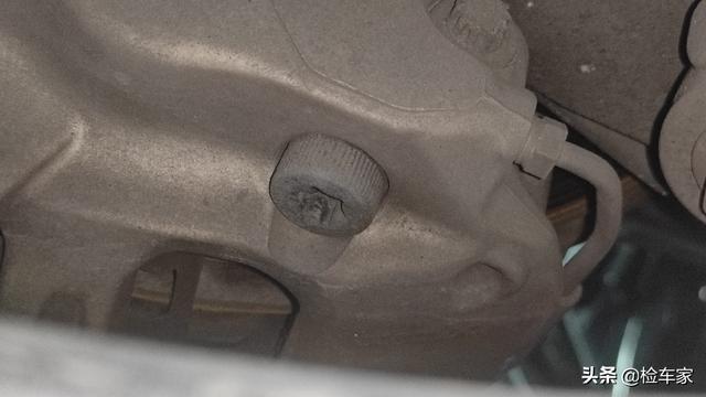 为何有钱人要买二手豪车？这辆200万的保时捷帕拉梅拉给你答案