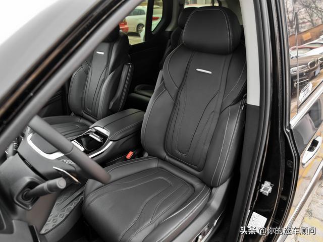 高度近2米配大7座，2.0T自动挡的大MPV，带你看上汽大通MAXUS G20
