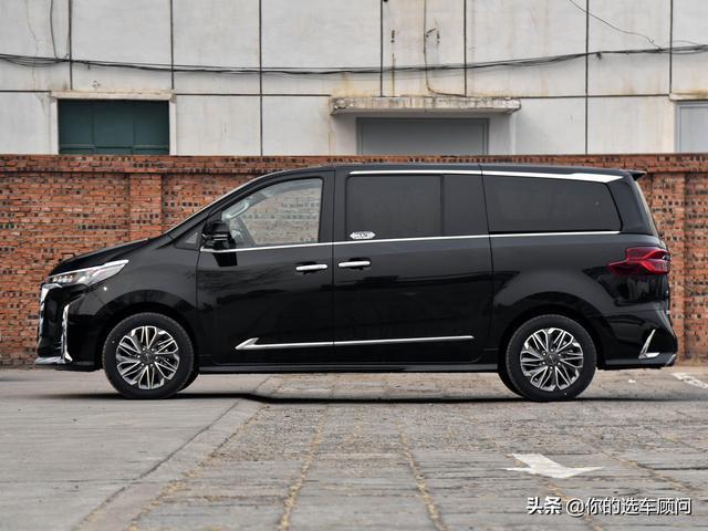 高度近2米配大7座，2.0T自动挡的大MPV，带你看上汽大通MAXUS G20