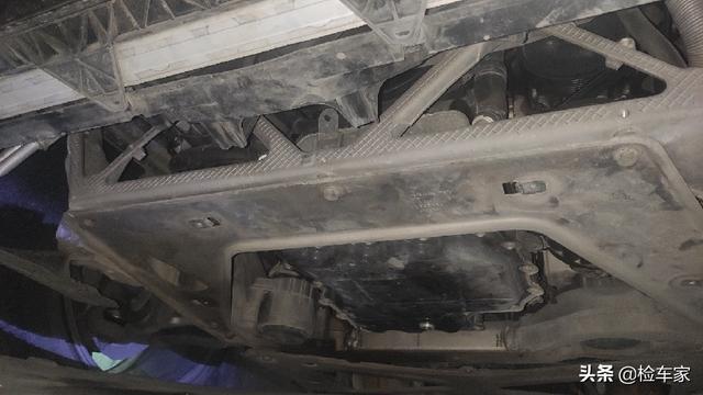 为何有钱人要买二手豪车？这辆200万的保时捷帕拉梅拉给你答案