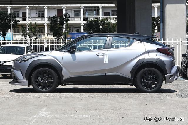 新款丰田奕泽IZOA上市 14.58-18.98万元 拿什么挑战国产SUV