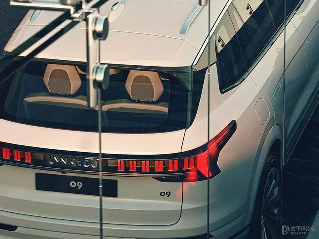 又将是一爆款7座SUV？领克09即将发布，提供三款配置车型