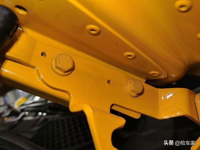 夜店撩妹神车，102万买台一百公里的全新玛莎拉蒂GT值不值？