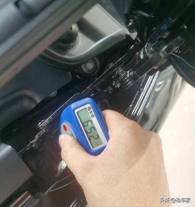 奔驰S320车主不开心，才开三万公里就贬值45万，二手豪车就是划算