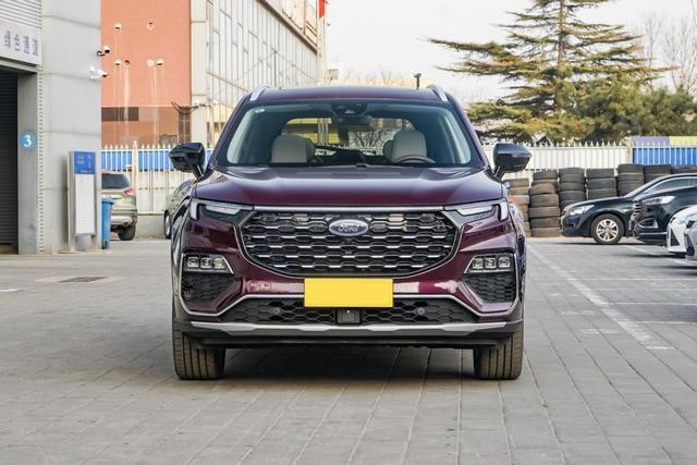 长超4米9配2.0T，福特领裕不足19万起，让途昂很尴尬？