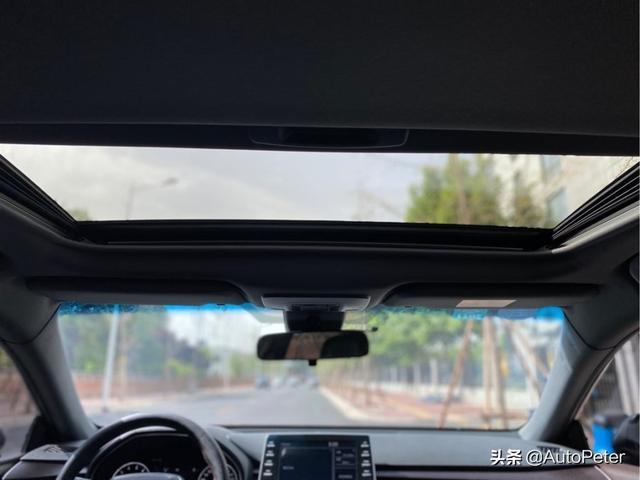 B级家用车，圆梦亚洲龙