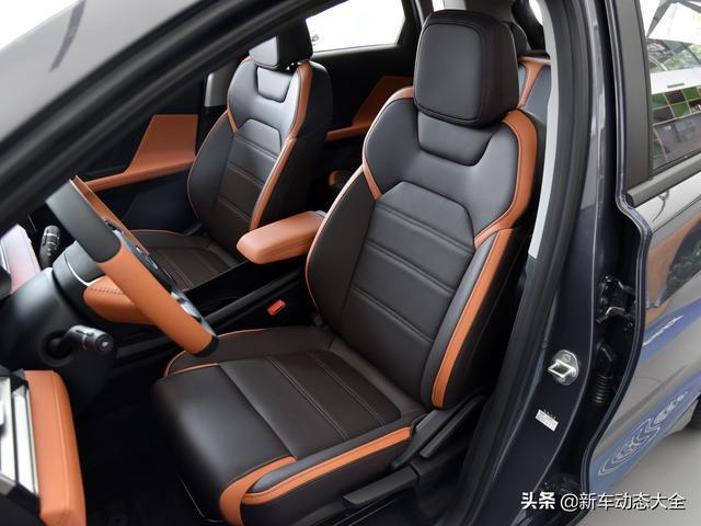 空间满足一家人的代步小车，养车成本比汽油车还低，实拍比亚迪e2
