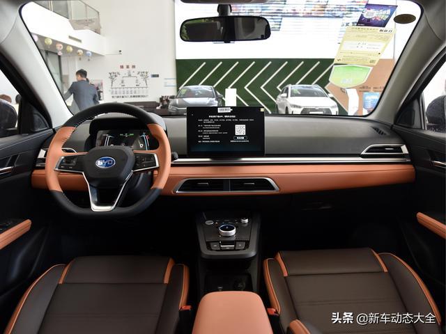 空间满足一家人的代步小车，养车成本比汽油车还低，实拍比亚迪e2