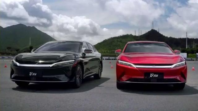 两款人气最高国产纯电动轿车，20多万买比亚迪汉还是小鹏P7
