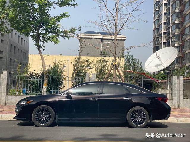 B级家用车，圆梦亚洲龙