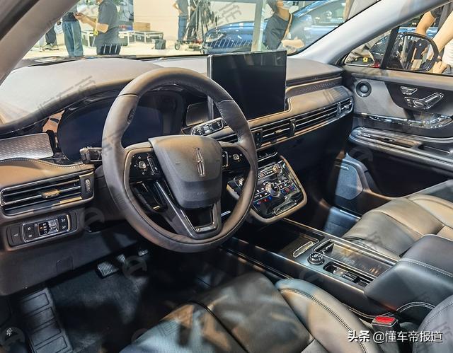 探馆 | 最“亲民”的林肯SUV！2022款冒险家实车首曝光，明日上市