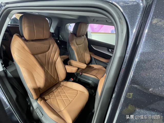 新车｜十几万就能买到6座SUV！奇瑞瑞虎8 PLUS6座版正式上市