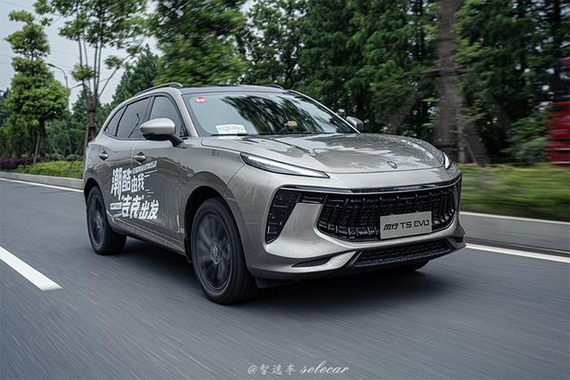 外观像玛莎？动力胜过思域？这台“EVO”到底是什么来头