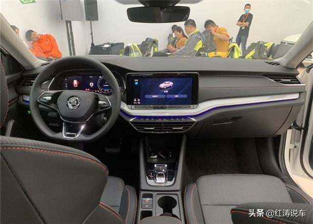 全新明锐PRO很帅气，全系独悬，轴距2.73米，别老盯着速腾